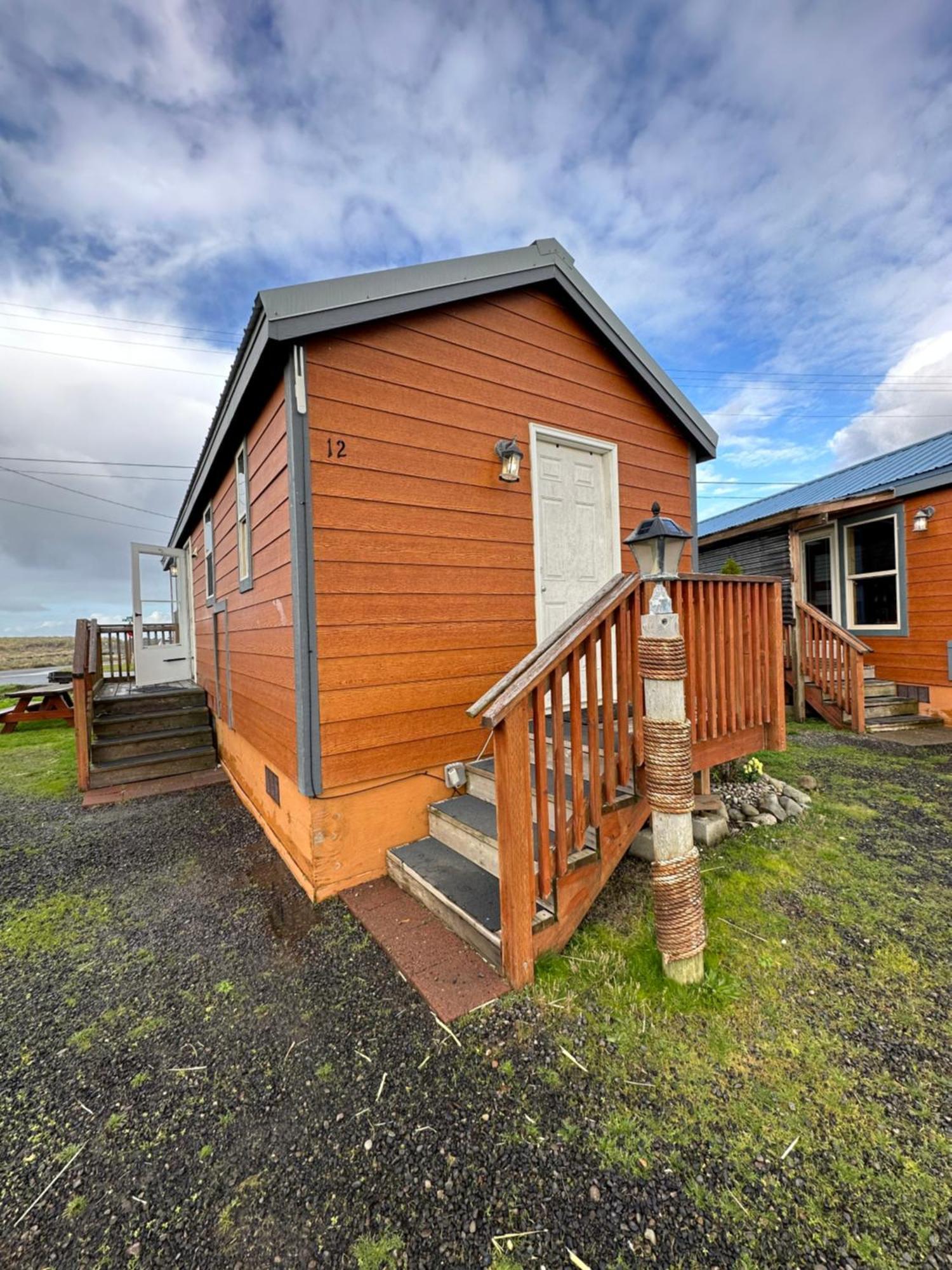 Westport Inn Cabins エクステリア 写真