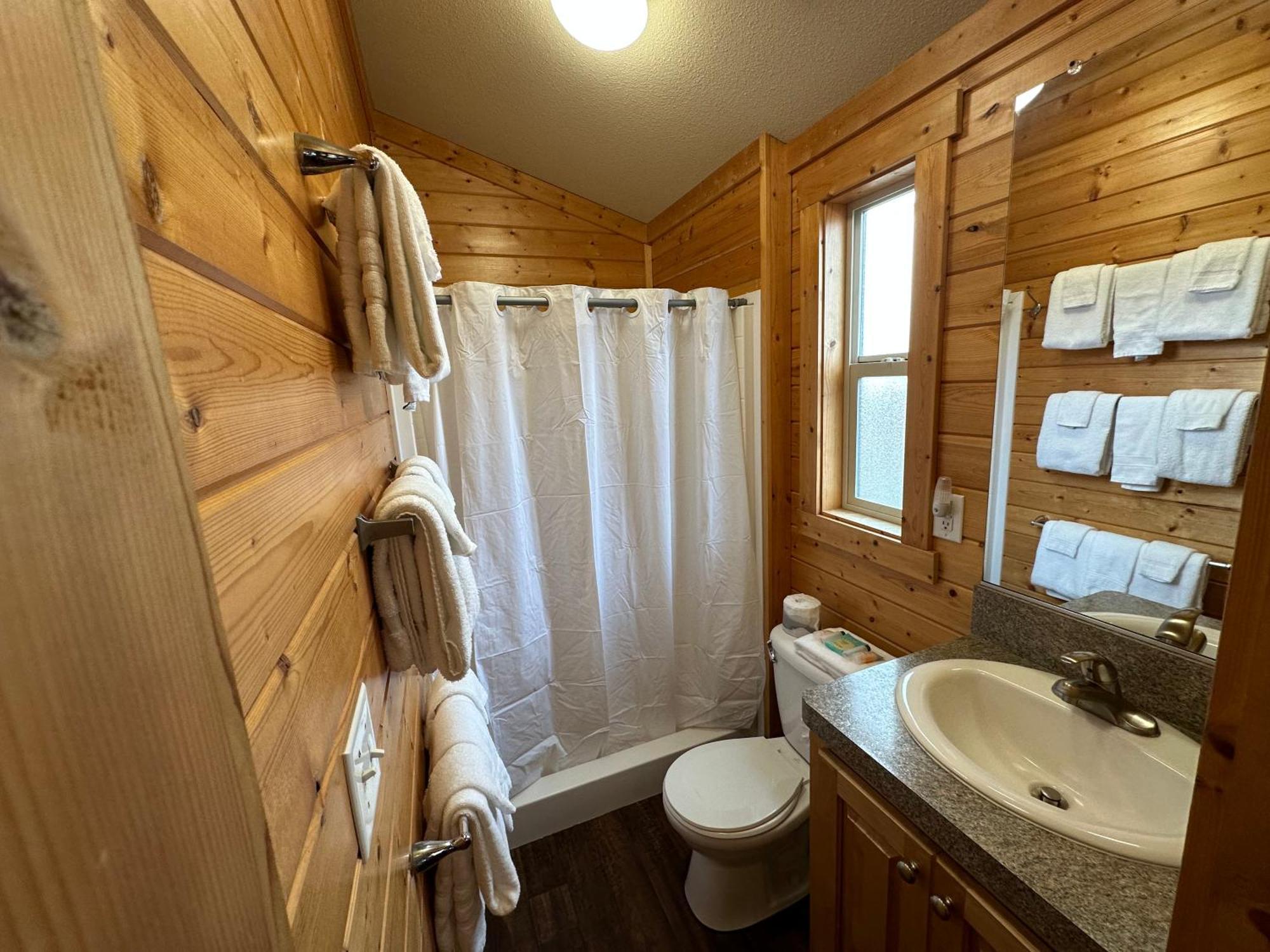 Westport Inn Cabins エクステリア 写真