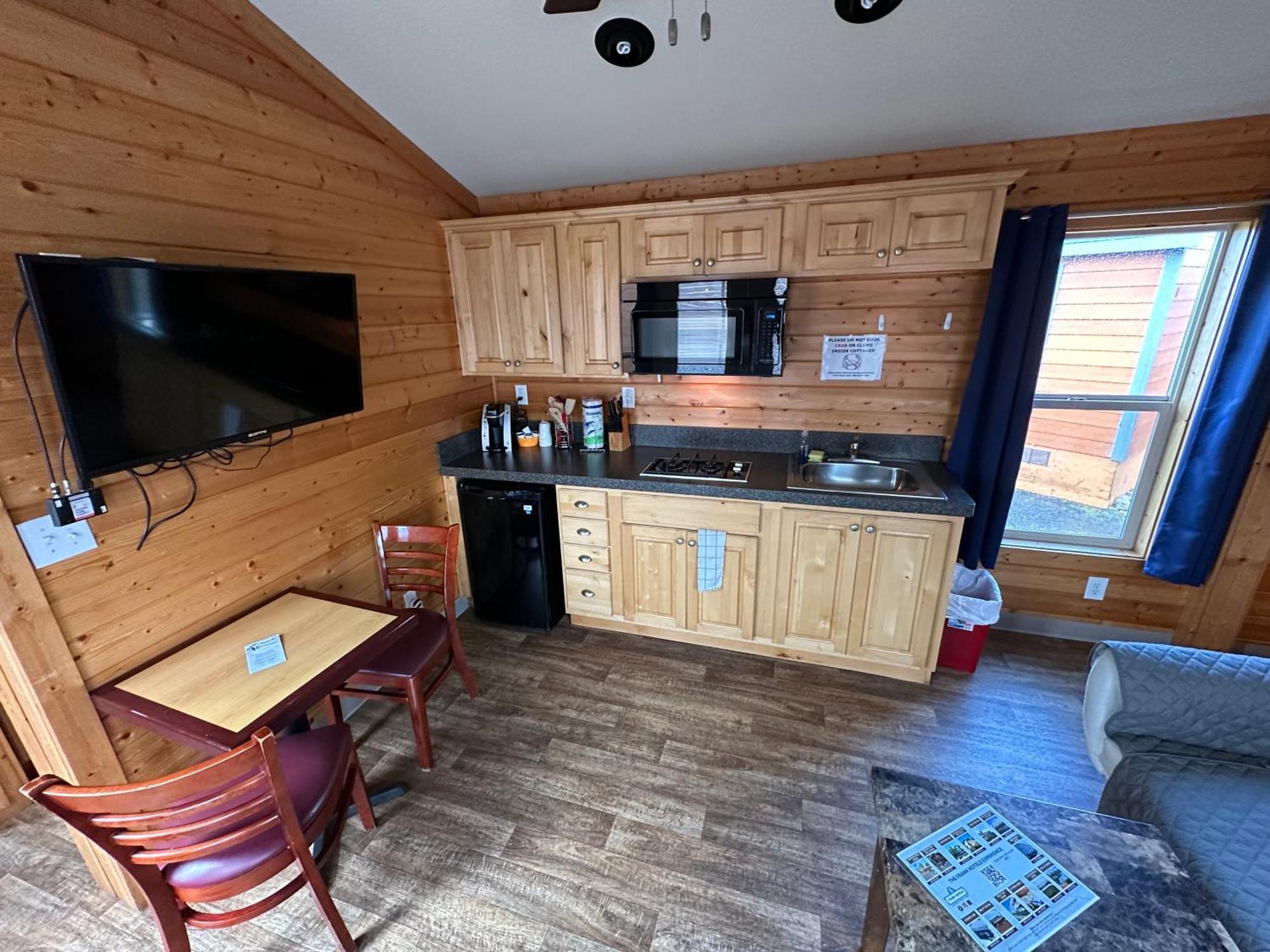 Westport Inn Cabins エクステリア 写真