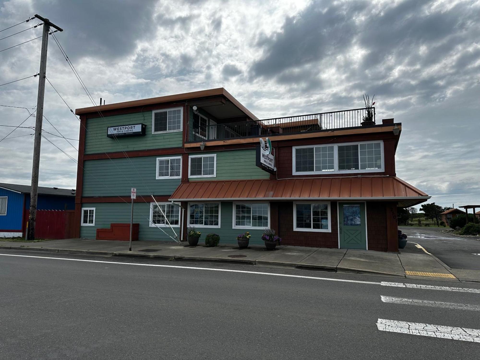 Westport Inn Cabins エクステリア 写真